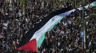 ফিলিস্তিনের সমর্থনে মাদ্রিদে হাজারো মানুষের বিক্ষোভ